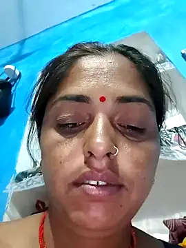 Snapshot of Mahima_rani34 chatting on May 19, 10:39 pm Mahima rani34 online show from May 19, 10:39 pm