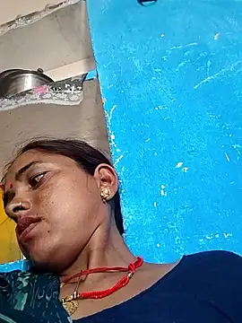 Snapshot of Mahima_rani34 chatting on May 31, 10:10 am Mahima rani34 online show from May 31, 10:10 am