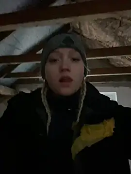 EmmiPemmi online show from February 2, 8:02 am