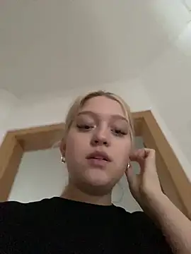 EmmiPemmi online show from February 5, 9:49 am