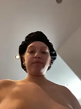 EmmiPemmi online show from February 28, 12:27 pm