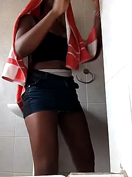 ShyNaughtyBabe online show from January 15, 9:23 am