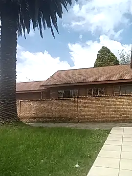 ShyNaughtyBabe online show from March 4, 11:29 am