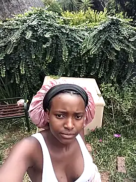 ShyNaughtyBabe online show from April 10, 9:16 am