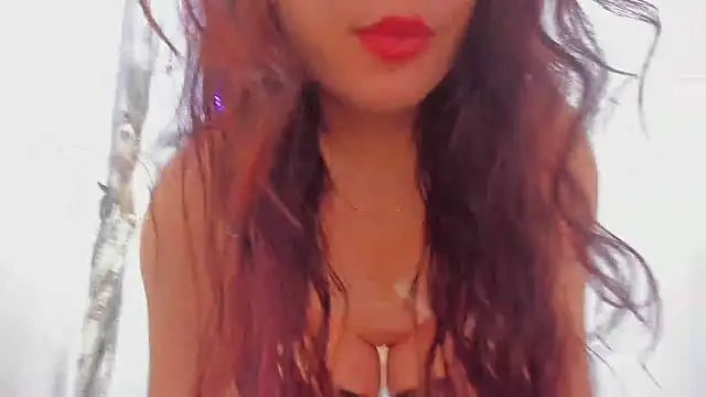 Snapshot of RedAssHottie chatting on March 2, 10:05 am RedAssHottie online show from March 2, 10:05 am