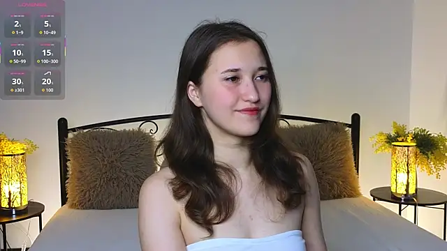 Snapshot of JesseCaits chatting on July 10, 8:09 pm JesseCaits online show from July 10, 8:09 pm