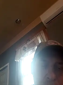 Snapshot of FragrantToe529 chatting on February 17, 4:04 pm FragrantToe529 online show from February 17, 4:04 pm