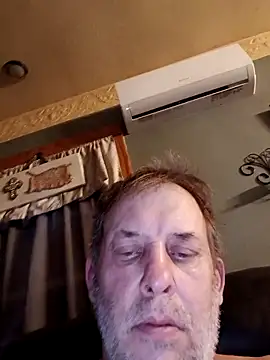 Snapshot of FragrantToe529 chatting on February 16, 4:00 am FragrantToe529 online show from February 16, 4:00 am