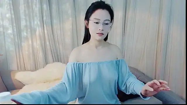 HCOCO online show from March 21, 1:04 pm