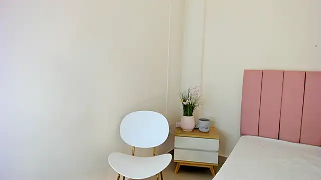 Snapshot of Luz_noxentia chatting on May 4, 8:22 pm Luz noxentia online show from May 4, 8:22 pm