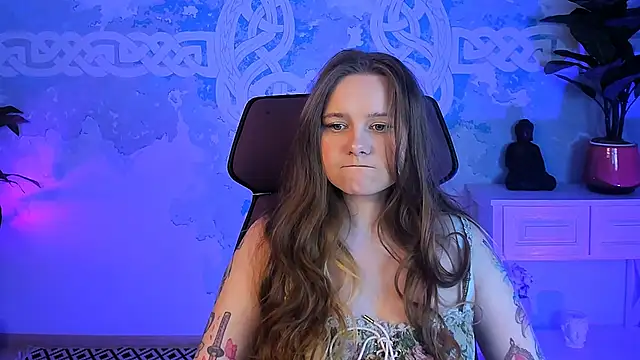 auroranelson online show from February 10, 5:12 pm