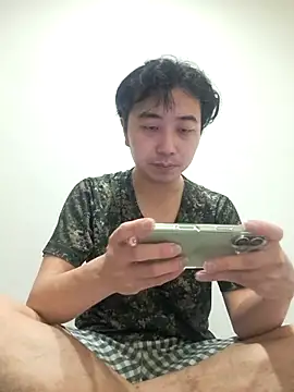Snapshot of AJIJI1010 chatting on April 9, 7:20 pm AJIJI1010 online show from April 9, 7:20 pm