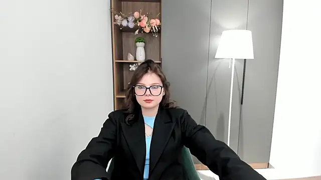 QuinnHeileman online show from December 23, 9:30 am