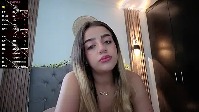 cute emmma online show from May 29, 12:11 pm