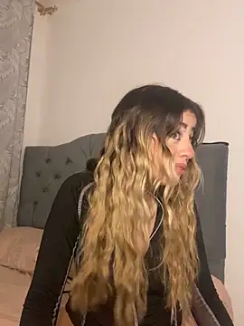 cute emmma online show from February 22, 10:50 am