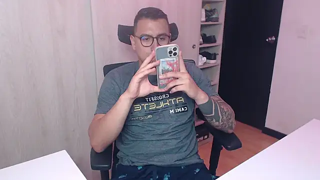 DanteVesper online show from April 15, 2:17 am