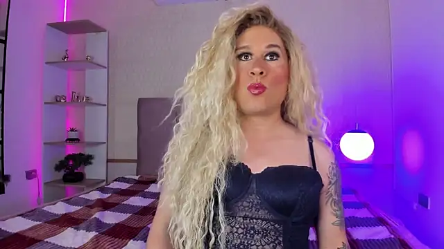 Lara Luckessy online show from December 22, 12:27 pm