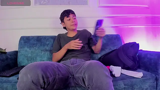 Snapshot of Josh_Bright chatting on January 13, 5:50 pm Josh Bright online show from January 13, 5:50 pm