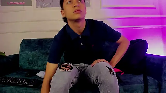 Snapshot of Josh_Bright chatting on January 12, 5:53 pm Josh Bright online show from January 12, 5:53 pm