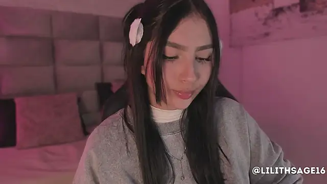 Lilith Sage  online show from March 18, 7:48 pm