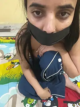 hotcharrryyyy online show from February 21, 12:34 am