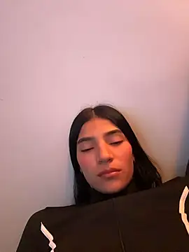 Snapshot of Ema_Rose_ chatting on June 25, 5:12 am Ema Rose online show from June 25, 5:12 am