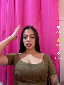 jujuarantes  2026 online show from July 11, 2:17 pm