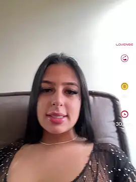 Snapshot of jujuarantes__2026 chatting on May 8, 1:26 pm jujuarantes 2026 online show from May 8, 1:26 pm