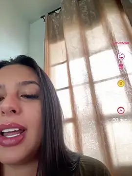 jujuarantes  2026 online show from June 4, 2:11 pm