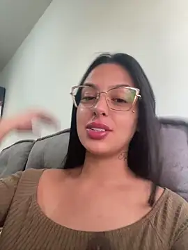 jujuarantes  2026 online show from February 23, 11:55 am