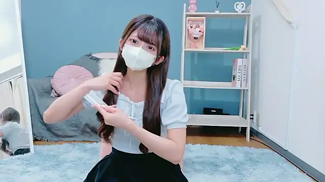 Snapshot of Kiki-jpn chatting on June 4, 11:15 am Kiki-jpn online show from June 4, 11:15 am