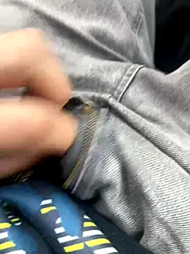 akindrv1 online show from December 21, 12:29 pm