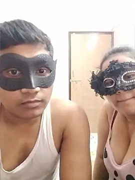 DesiSeductress online show from July 7, 7:17 pm