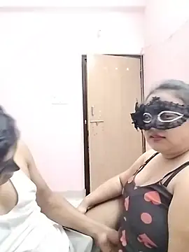 DesiSeductress online show from July 1, 8:31 pm