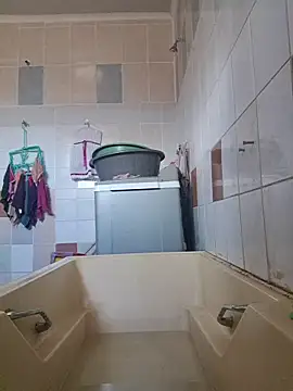 yourburget online show from March 4, 7:27 am