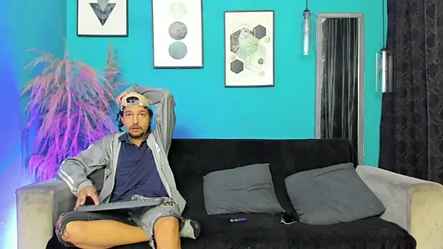 TheWolfpack  online show from January 14, 11:03 am