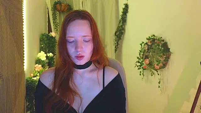 jennifernolan online show from February 10, 12:59 pm