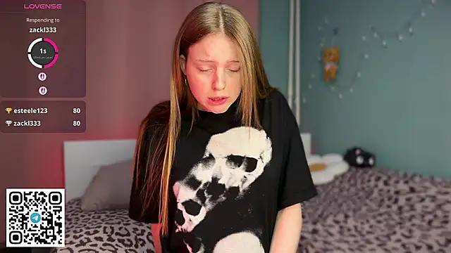 Snapshot of steffi_meoww chatting on February 3, 12:54 pm steffi meoww online show from February 3, 12:54 pm