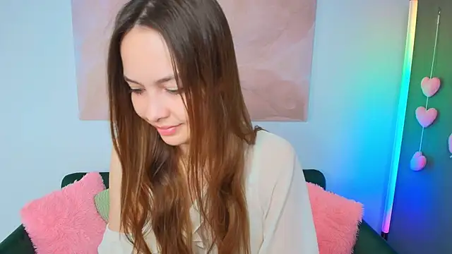 Snapshot of Adele_Farrell chatting on June 25, 2:20 am Adele Farrell online show from June 25, 2:20 am