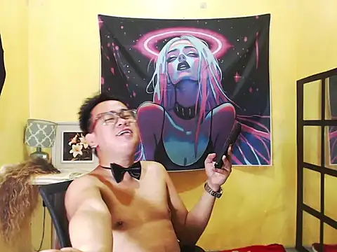 Snapshot of AnthonyCUMS17 chatting on December 23, 5:29 am AnthonyCUMS17 online show from December 23, 5:29 am