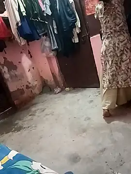 Snapshot of Desipari_777 chatting on February 13, 5:13 pm Desipari 777 online show from February 13, 5:13 pm