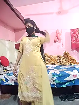 Snapshot of Desipari_777 chatting on February 19, 4:37 pm Desipari 777 online show from February 19, 4:37 pm