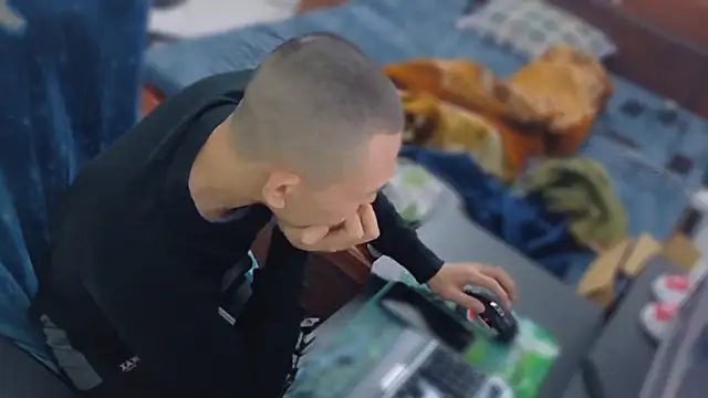 - kur - online show from January 9, 1:07 pm