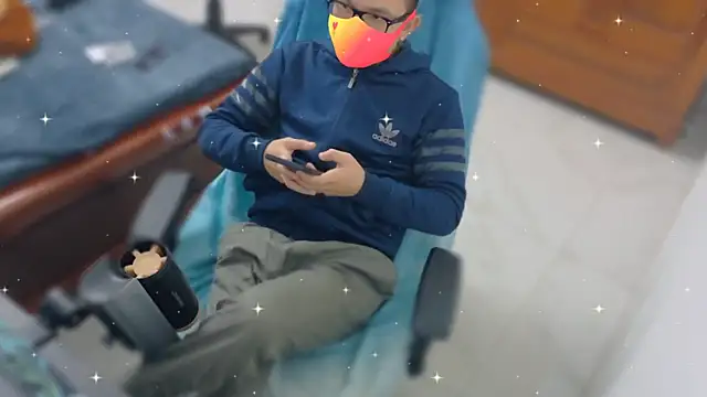 - kur - online show from January 7, 2:00 pm