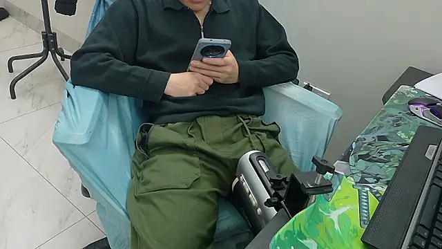 - kur - online show from March 12, 8:40 am