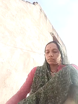 Karishma singh online show from April 7, 2:02 am