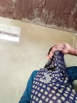 Karishma singh online show from April 9, 8:53 am