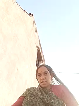 Karishma singh online show from April 1, 1:30 am