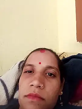 Karishma singh online show from February 9, 8:45 am