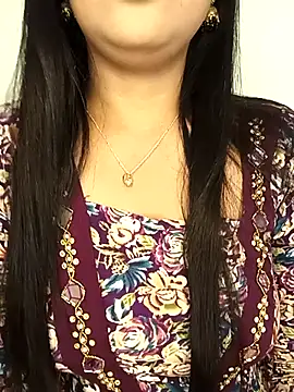 Deshi bhabhi143 online show from April 14, 7:13 am